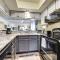 1 Mi to Coast Myrtle Beach Condo with Balconies! - 默特尔比奇