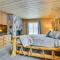 Less Than 1 Mi to Nubs Nob Ski Cabin with Sauna and Deck! - Харбор-Спрингс