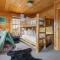 Bears Den Way Resort Cabin w Games Hot Tub View Mins from Dollywood - 赛维尔维尔