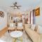 12 Mi to Dtwn Richmond Spacious Home with Deck! - ريتشموند