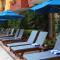 Casa Lotería -Pueblito Sayulita- Colorful, Family and Relax Experience with Private Parking and Pool