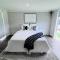 Modern Escape with Open Yard - 梅尔顿