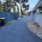 Modern Escape with Open Yard - 梅尔顿