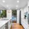 Pool side Luxury pet friendly - walk to the beach - Alexandra Headland