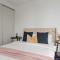 Luxury 2BR Apt Opposite Southern Cross