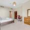 Waves - Spacious 1BR with Balcony & Cozy Interiors in JVC - Dubaj