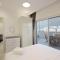 Livbnb-Modern 1BR Oasis with Stunning Terrace, JVC