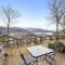 Classic Swiss Condo with Views of Mont-Tremblant - مونت تريمبلانت