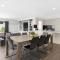 5 Bedroom Home meters from the beach