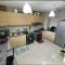 Small room with Pool and Gym access in Reem Island - Abú Zabí