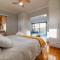 Eagle's Wings - Exquisite mountain view Suite