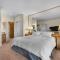 Mt Bach One Bedroom Condo