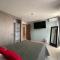 2 VENATOR House Boutique