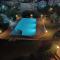 Gerakini 2BR Apt with Shared Pool - Gerakini