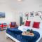 SEA BREEZE - Stunning 6 Bedroom Eco Home with Sea Views