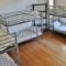 The Hive Hostel - Traveler Friendly, Passport Only - بيرث