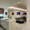 London Excel Cosy Apartment with Balcony & River View close to O2 Arena, Cable Car, City Hall - 伦敦