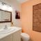 Key Largo Getaway with Bay Views and Pool Access!