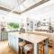 SPRIGG COTTAGE Adelaide Hills Luxury Retreat