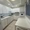 Spacious Condos with Resort Amenities - Sunny Isles Beach - Санни-Айлс-Бич