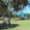 Little Gem in Peregian Beach - walking distance to beach with pool