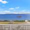 Bayside 6, 21 Victoria Pde - sensational water views, linen