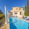 Apollon Dionysus Villa