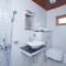 Abad Premium House Boat