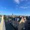 joli toit terrasse Le Celtic - 迪纳尔