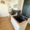 Cozy apartment with parking and panoramic views! - 亚眠