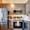 Custom-Designed Studio Across From Washington Park - كوينسي
