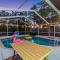 3BR Sunshine Retreat with Heated Pool, Cold Plunge and Games - 布雷登顿