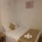 Charming Studio with Balneo Shower, Parking Included - 奥尔日河畔布雷蒂尼