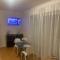 Charming Studio with Balneo Shower, Parking Included - 奥尔日河畔布雷蒂尼