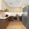 LUX Suite NEW 2 BHK - Full Sea View - Marina - 5 min to beach - 100 metres to Tram - Dubaj