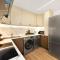 LUX Suite NEW 2 BHK - Full Sea View - Marina - 5 min to beach - 100 metres to Tram - Dubaj