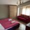 Maisonette 25m from the sea
