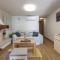 Amazing Apartment In Petrcane With Wifi