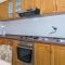 Three-Bedroom Holiday Home In Rozovac