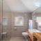Nice Apartment In Supetar With Jacuzzi - Supetar