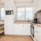 3 Bedroom Awesome Home In Donje Rastane