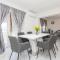 Gorgeous Home In Runovici With Kitchen - Runović