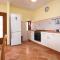 Nice Home In Tribunj Sovlje With Wifi - 索夫列