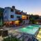 Apartment Ravni V