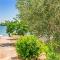 Holiday Home Obalkpkresimira Iv Ii