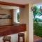 Six-Bedroom Holiday Home In Orasac