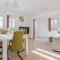 Awesome Home In Sevid With Wifi - 塞维德