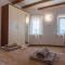 Two-Bedroom Apartment In Komarna
