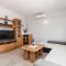 Beautiful Apartment In Povljana