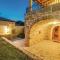 4 Bedroom Beautiful Home In Turcic